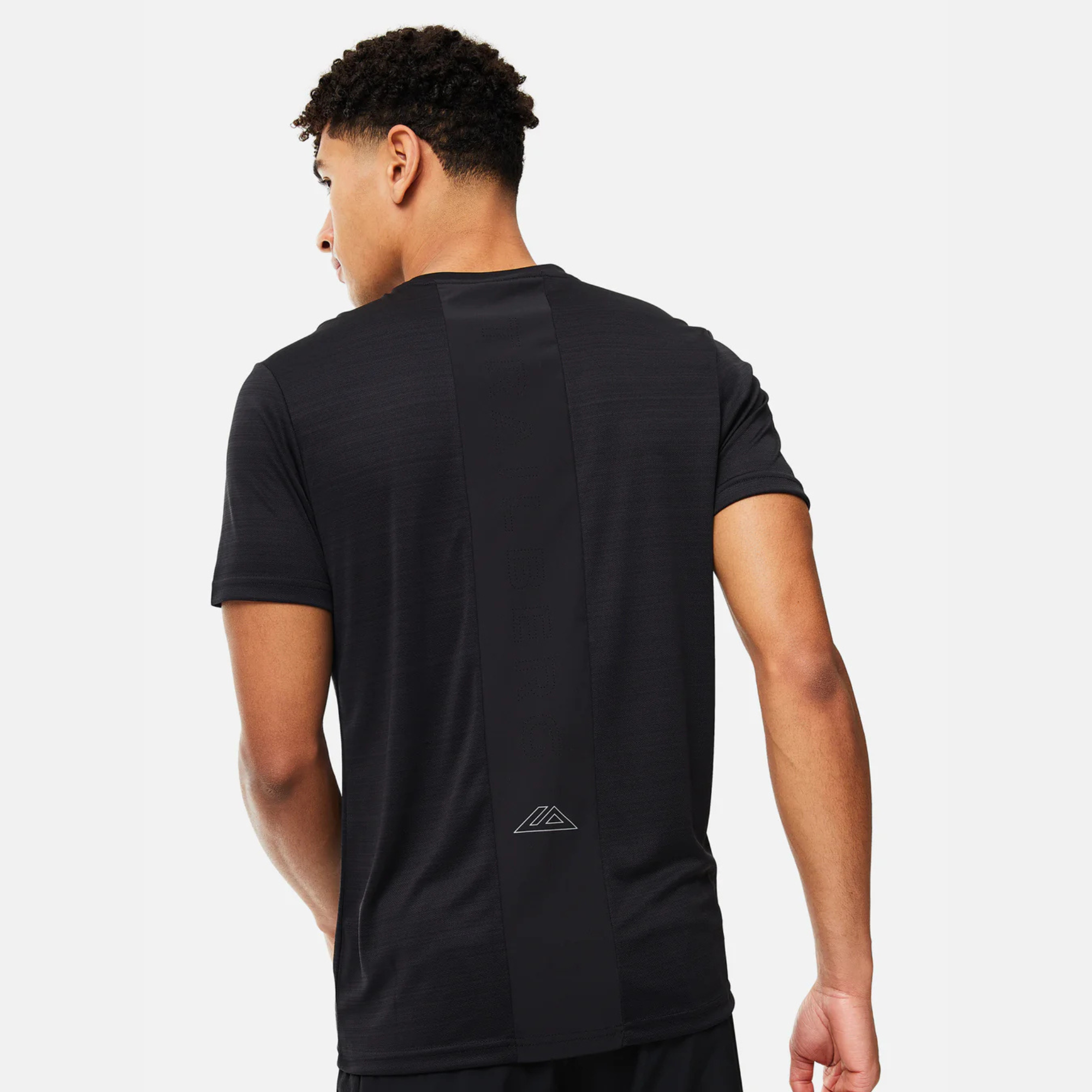 Trailberg Cloud T-Shirt / Essentials Shorts Set - Black