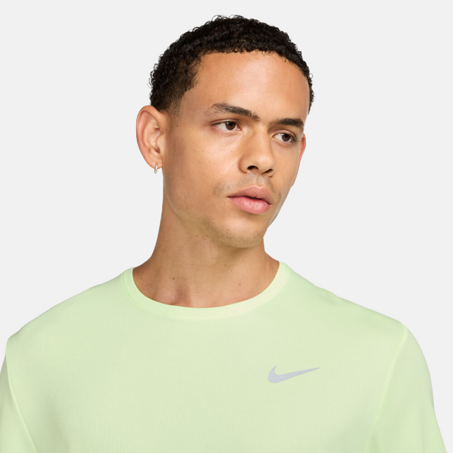 Nike UV Miler T-Shirt - Barely Volt