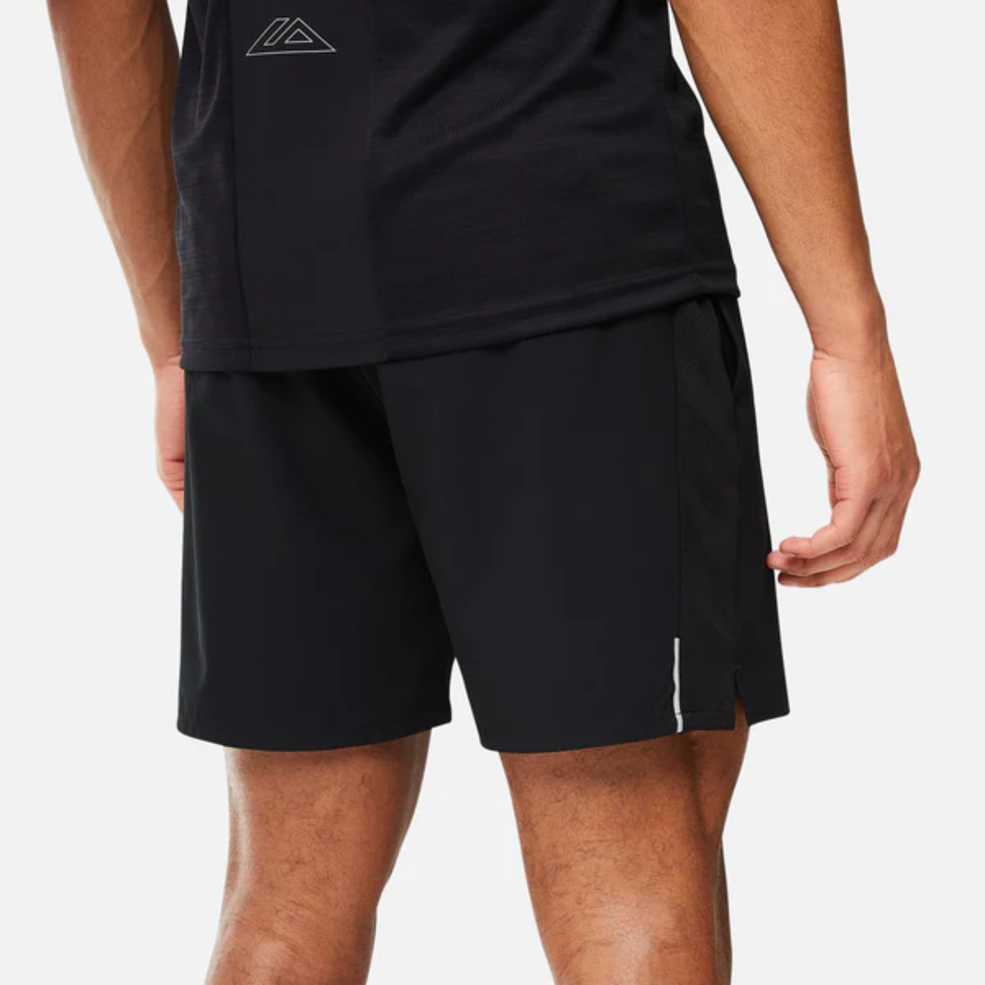 Trailberg Cloud T-Shirt / Essentials Shorts Set - Black