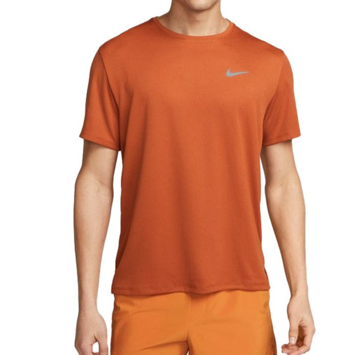 NIKE UV MILER RUNNING T-SHIRT - BURNED ORANGE