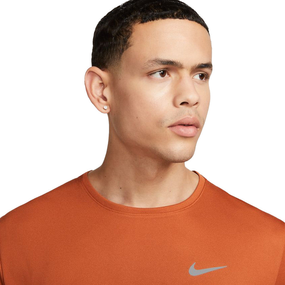 NIKE UV MILER RUNNING T-SHIRT - BURNED ORANGE