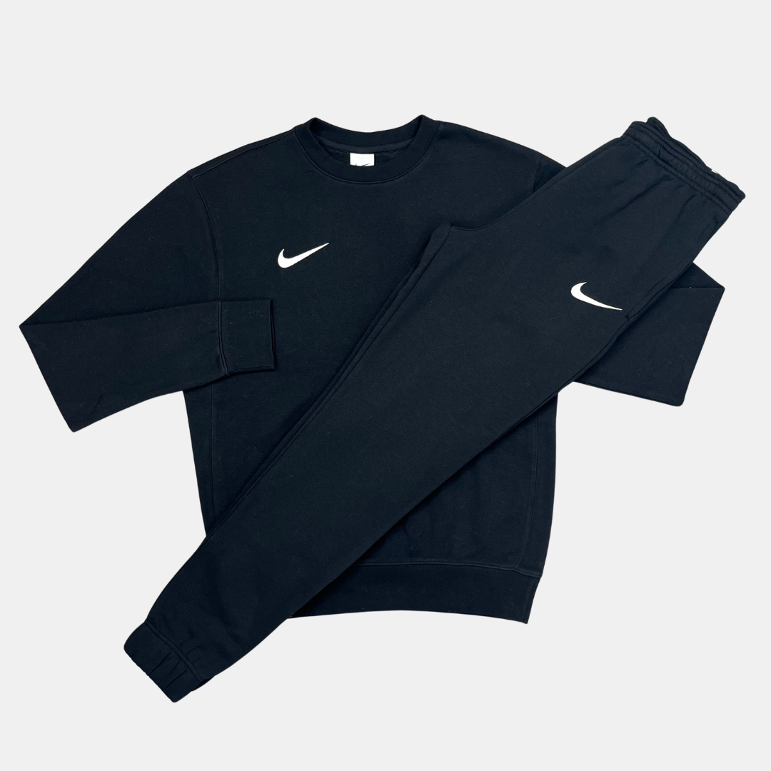 mens nike crew neck tracksuit