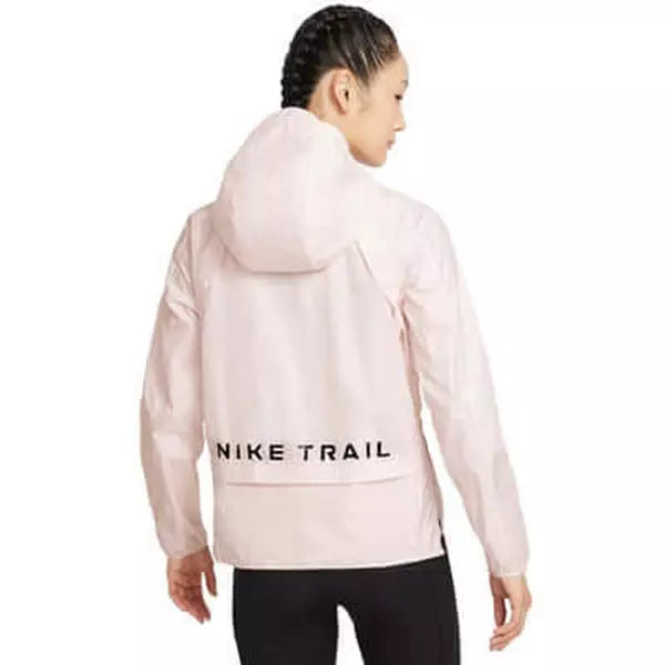 NIKE WOMEN'S SHIELD TRAIL RUNNING JACKET - LIGHT PINK