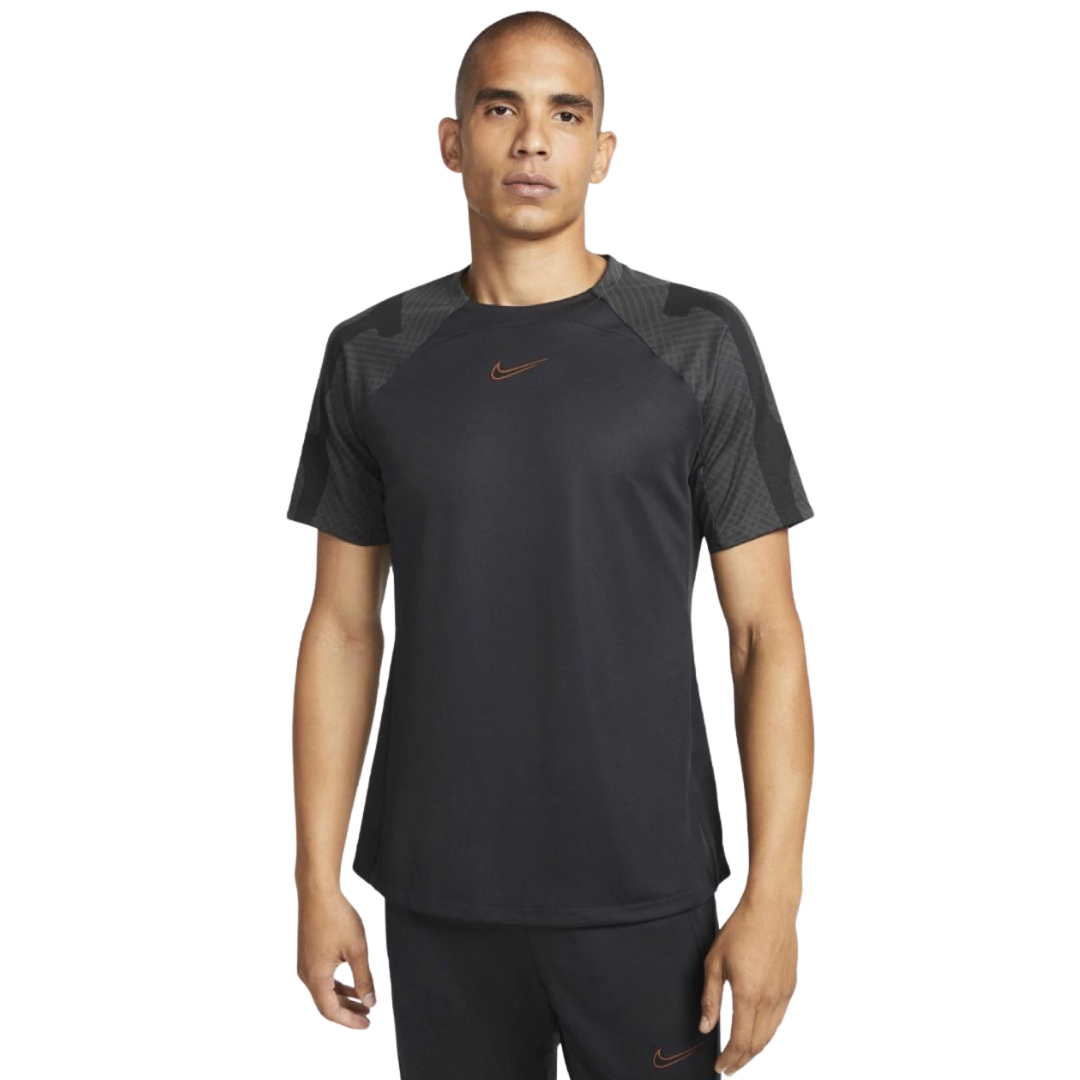 Black and orange nike t shirt hotsell