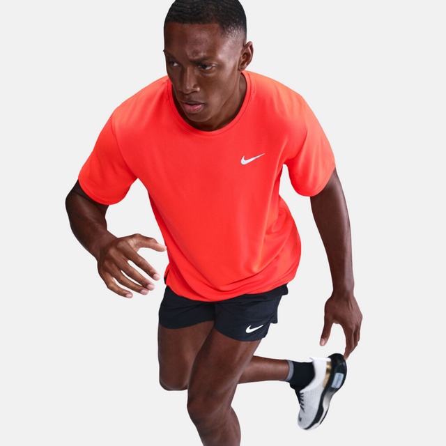Nike Miler T-Shirt / Challenger Shorts Set - Crimson/Black