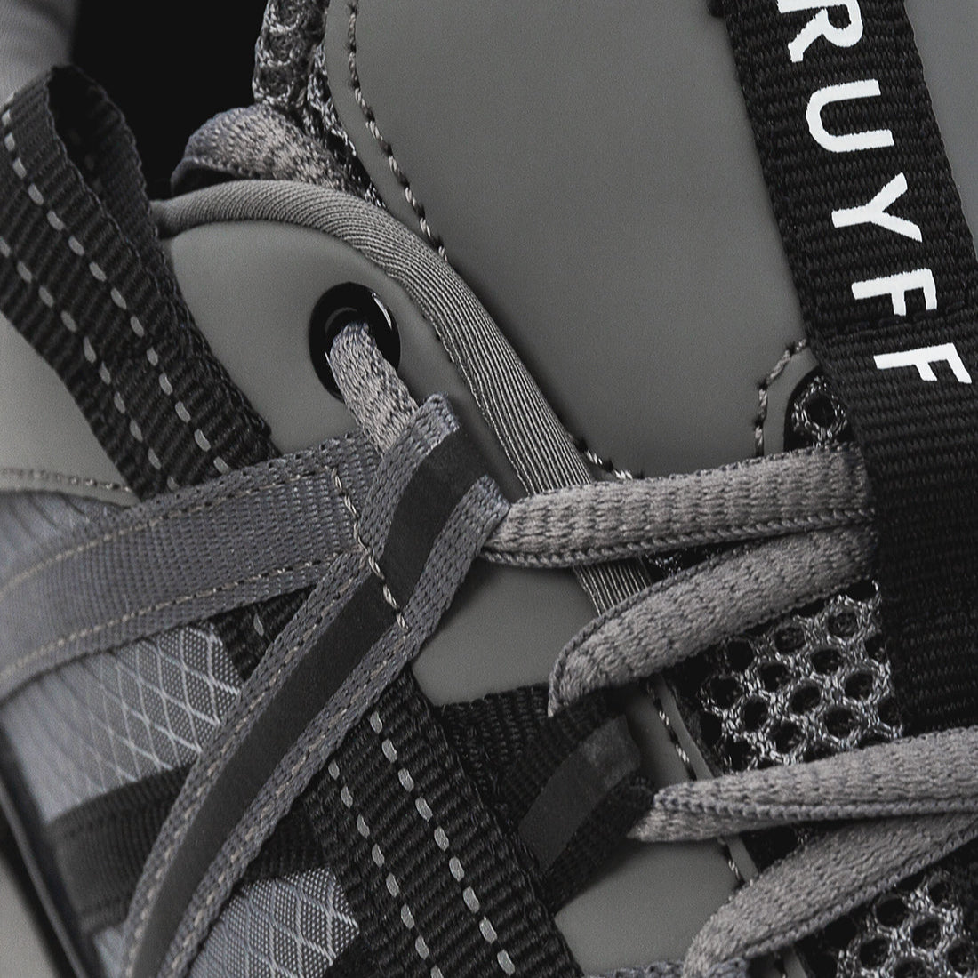 Cruyff Fearia Trainers - Mid Grey