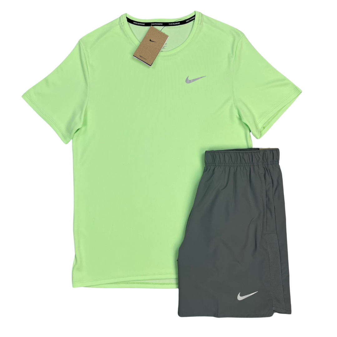 Nike Uv Miler Tshirt / Shorts Set - Vapour Green / Grey