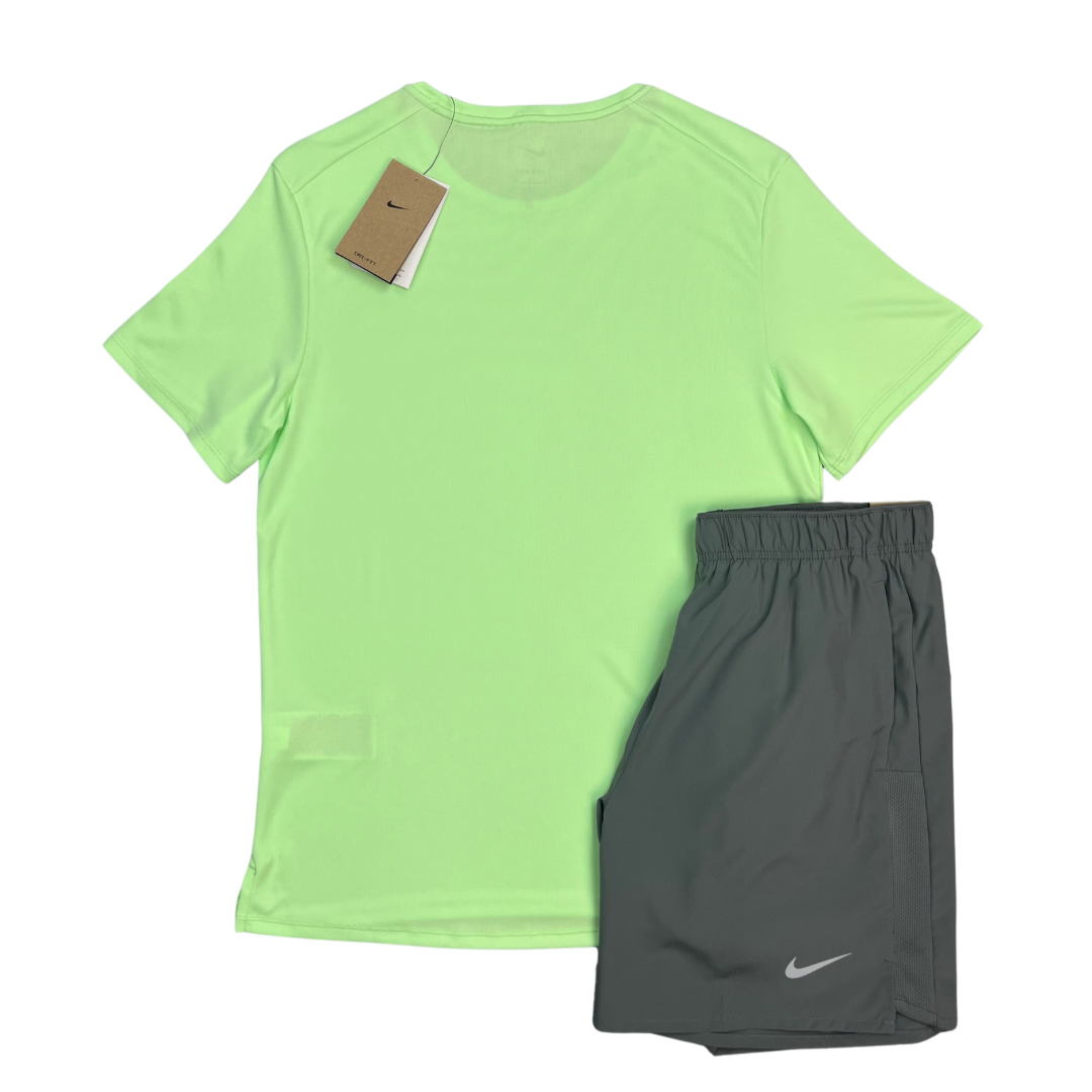 Nike Uv Miler Tshirt / Shorts Set - Vapour Green / Grey