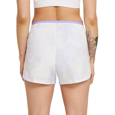 NIKE WOMEN'S LUXE TEMPO ICON SHORTS - WHITE/LILAC/PURPLE