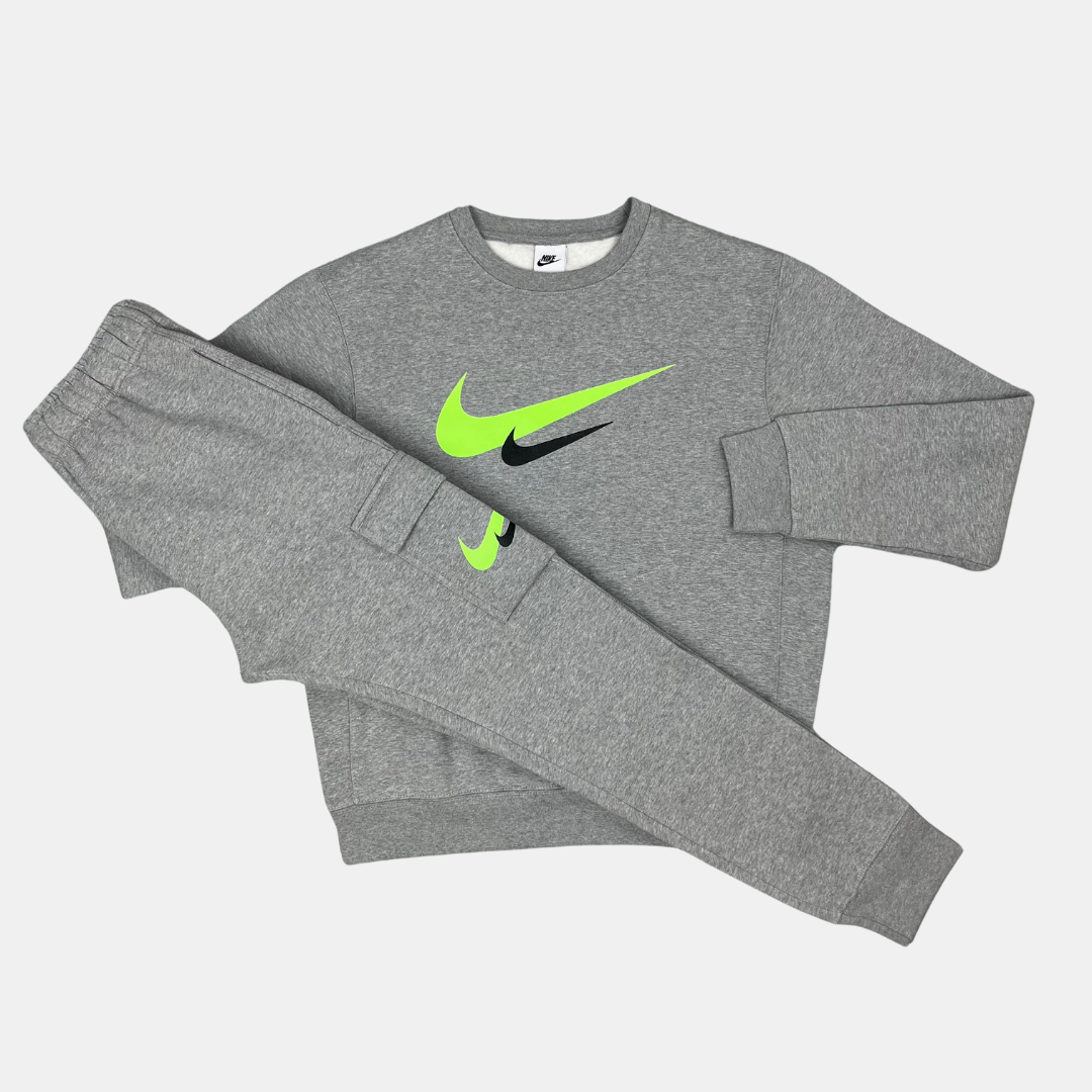 Nike with green swoosh best sale