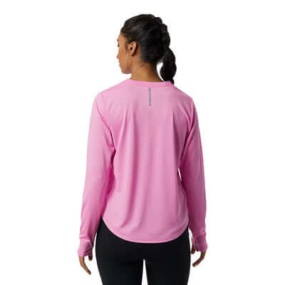 NEW BALANCE WOMEN'S ACCELERATE LONG SLEEVE TOP - BABY PINK